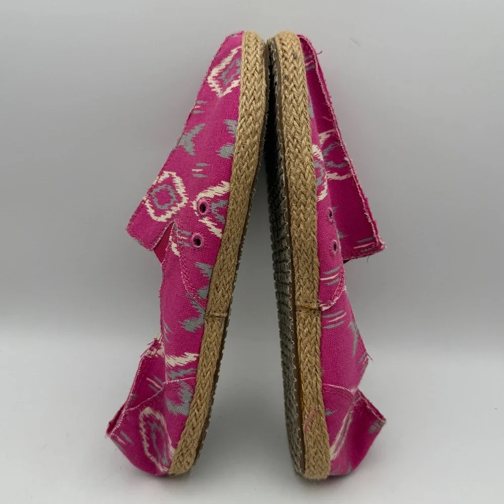 Sanuk Slip On Shoes Womens 10 Pink Ikat Geometric Sidewalk Surfer Espadrille